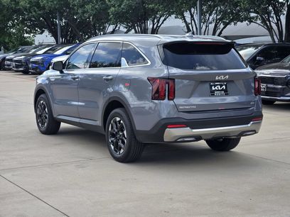 New 2025 Kia Sorento S