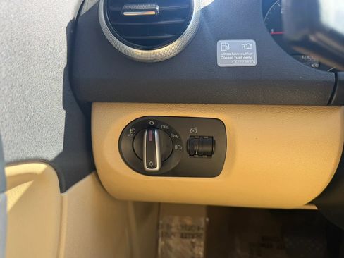 Used 2013 Audi A3 TDI Premium Plus FWD image 21