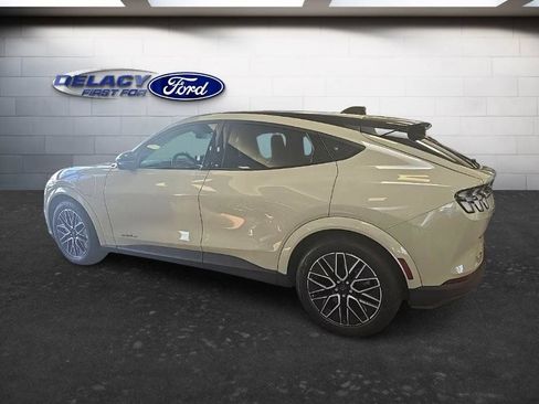 Used 2025 Ford Mustang Mach-E Premium AWD/4WD image 3