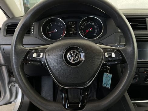 Used 2016 Volkswagen Jetta S FWD image 14