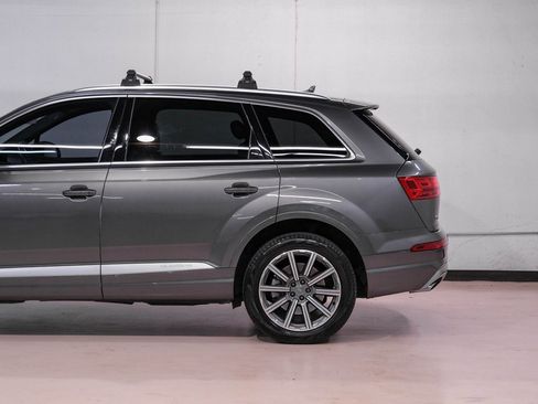 Used 2018 Audi Q7 3.0T Prestige w/ Prestige Package image 18