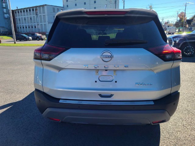 Used 2023 Nissan Rogue SV AWD/4WD image 9