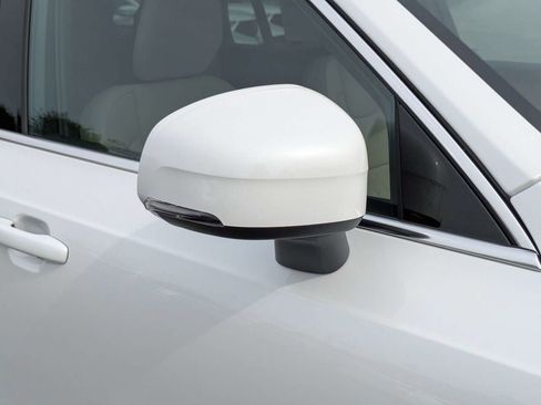 New 2026 Volvo XC90 B5 Core image 12