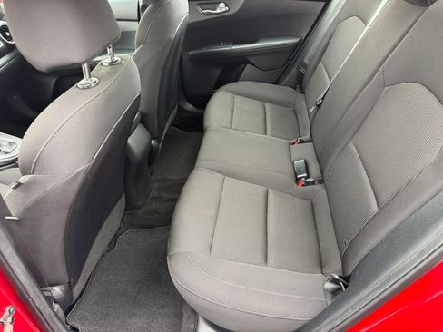 Used 2019 Kia Forte LXS FWD image 11