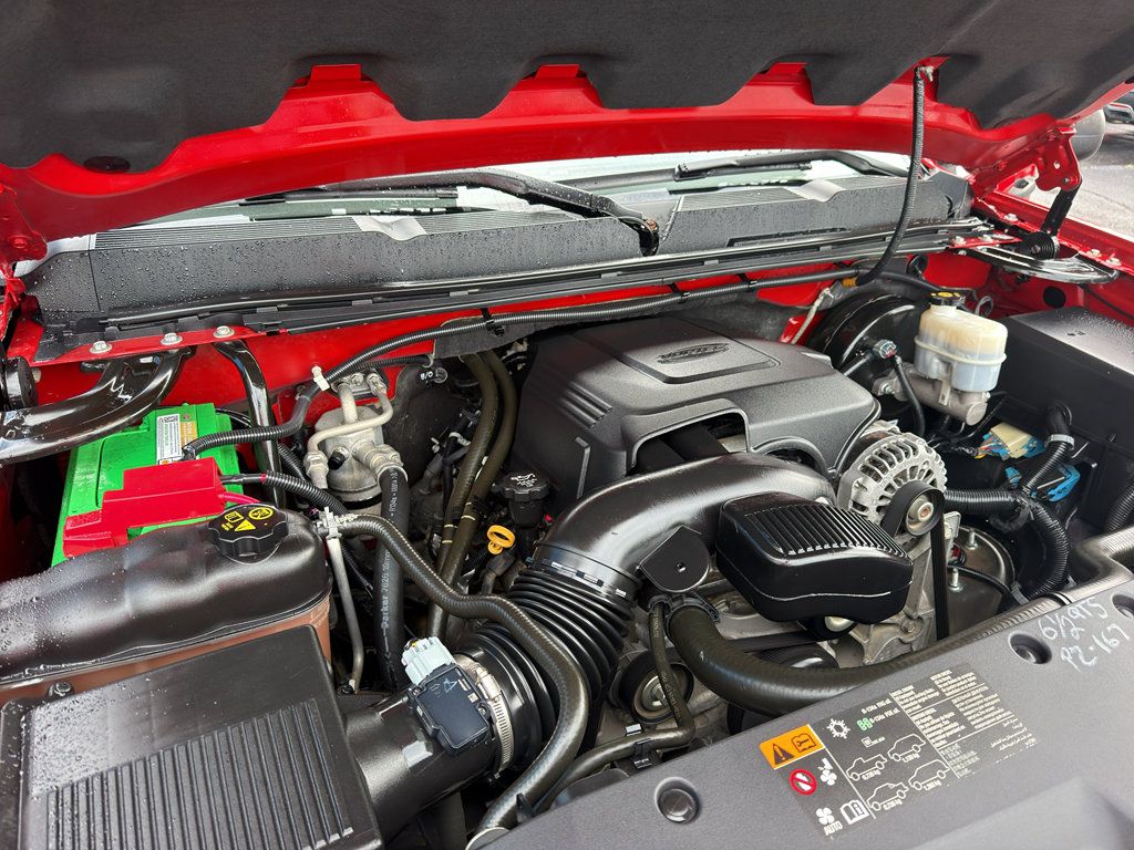 Used 2011 Chevrolet Silverado 1500 LT w/ Interior Plus Package RWD image 10