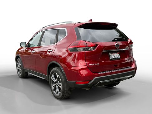 Used 2019 Nissan Rogue SV w/ Premium Package AWD/4WD image 3