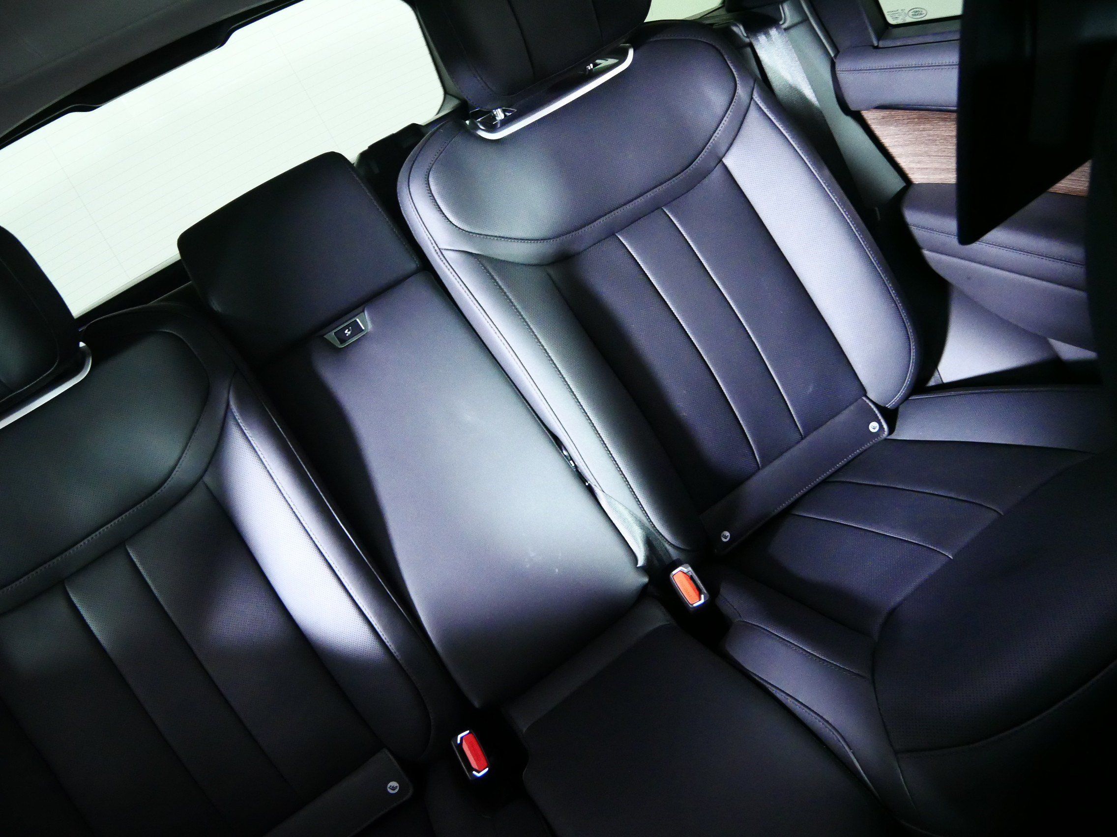 Used 2024 Land Rover Range Rover Autobiography AWD/4WD image 14
