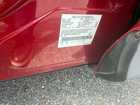 Used 2021 Ford Edge SEL w/ Convenience Package FWD image 11