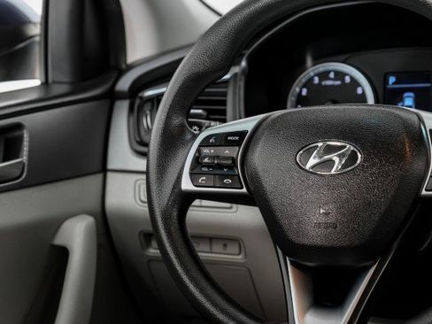 Used 2018 Hyundai Sonata SE FWD image 15