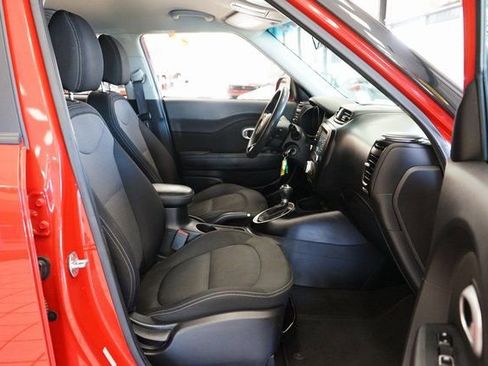 Used 2019 Kia Soul + image 37