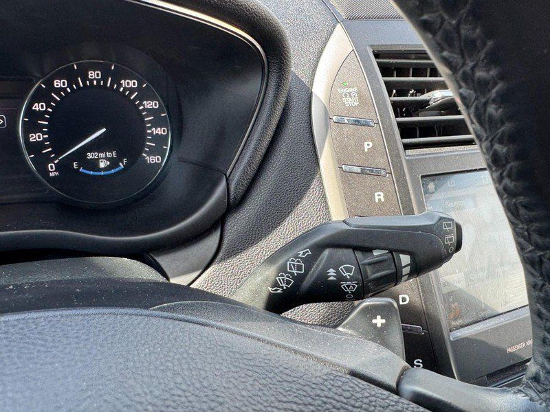 Used 2017 Lincoln MKC Select w/ Select Plus Package AWD/4WD image 21