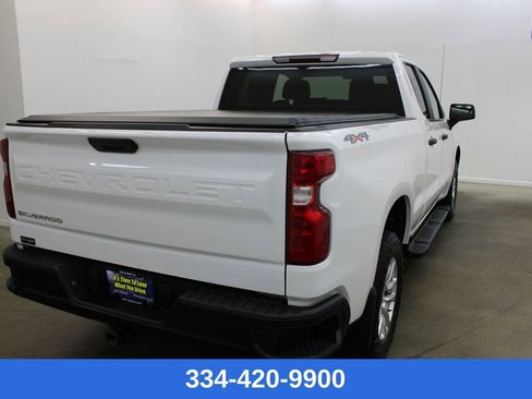 Used 2019 Chevrolet Silverado 1500 W/T w/ Trailering Package image 4
