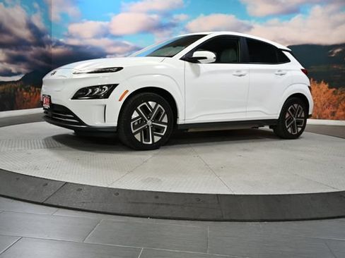 Used 2023 Hyundai Kona Limited w/ Cargo Package FWD image 4