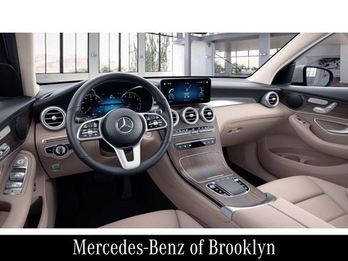 Used 2022 Mercedes-Benz GLC 300 GLC 300 image 5