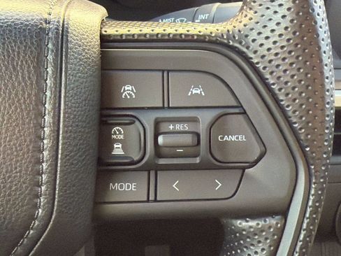 Used 2026 Toyota Tacoma SR5 RWD image 18