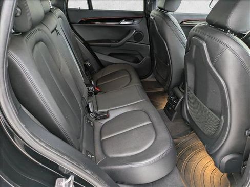 Used 2018 BMW X1 xDrive28i image 19