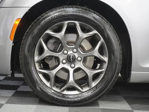 Used 2017 Chrysler 300 S w/ 300S Premium Group AWD/4WD image 30