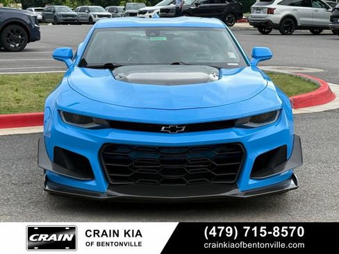 Used 2022 Chevrolet Camaro ZL1 RWD image 2