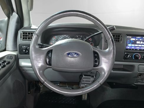 Used 2004 Ford F350 Lariat RWD image 18