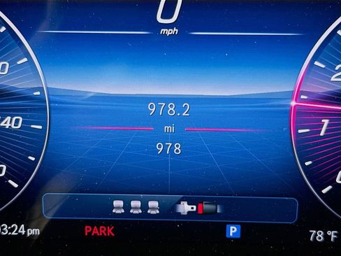 Used 2026 Mercedes-Benz GLC 300 4MATIC image 12