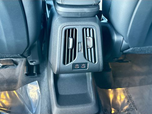 Used 2025 BMW X1 xDrive28i w/ Technology Package image 21