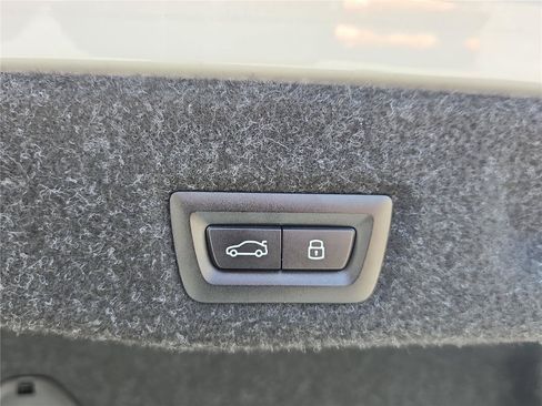 Used 2025 BMW M5 w/ Executive Package AWD/4WD image 9