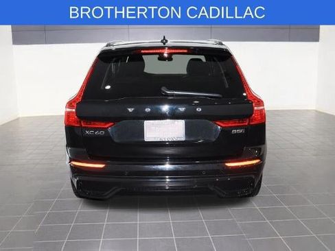Used 2025 Volvo XC60 B5 Plus AWD/4WD image 4