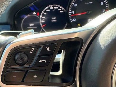 Used 2019 Porsche Cayenne S image 18