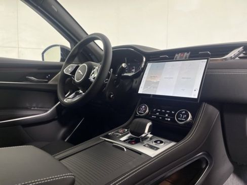 New 2026 Jaguar F-PACE R-Dynamic S image 19