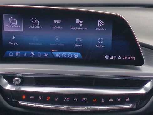 New 2026 Cadillac Lyriq Luxury image 13