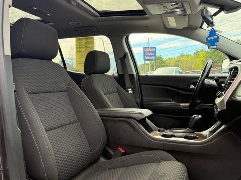 Used 2019 GMC Acadia SLE AWD/4WD image 14