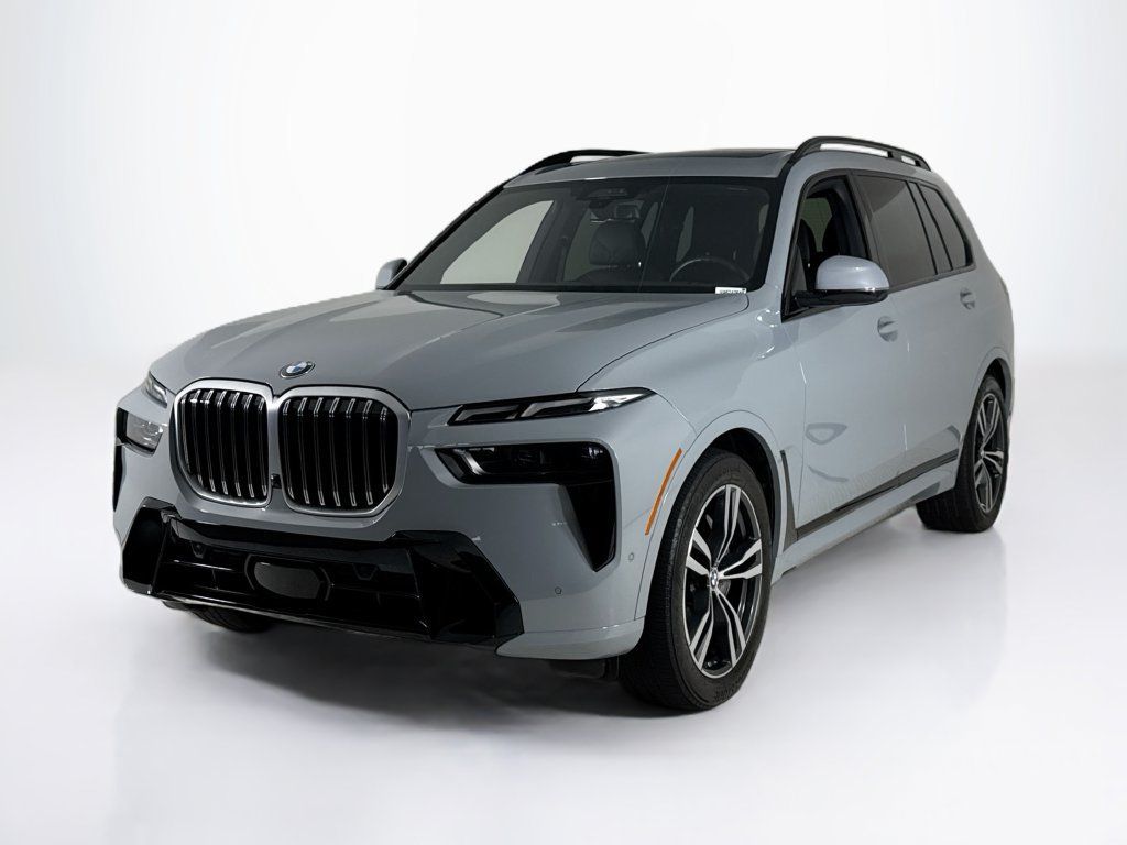 Used 2023 BMW X7 xDrive40i w/ M Sport Package AWD/4WD image 1
