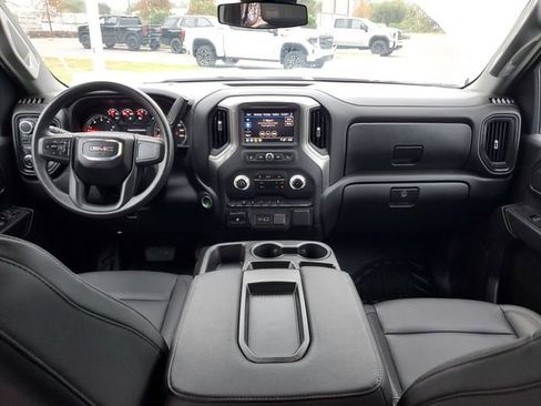 Used 2024 GMC Sierra 3500 Pro w/ Convenience Package image 11