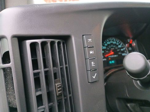 New 2025 Chevrolet Express 2500 w/ Driver Convenience Package image 27