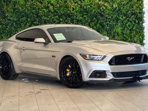 Used 2017 Ford Mustang GT Premium w/ GT Performance Package RWD image 1