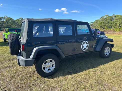 Used 2018 Jeep Wrangler Unlimited Sport w/ Connectivity Group image 3