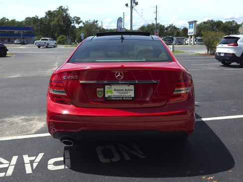 Used 2013 Mercedes-Benz C 250 Coupe image 6