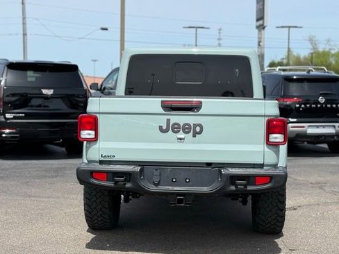 Used 2023 Jeep Gladiator Rubicon w/ Dual Top Group AWD/4WD image 40