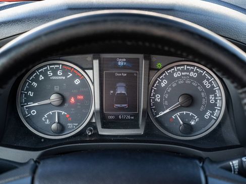 Used 2021 Toyota Tacoma TRD Off-Road AWD/4WD image 25