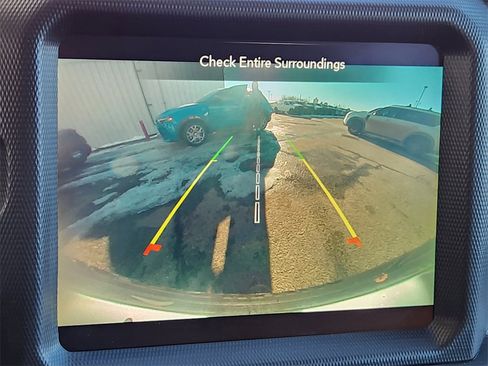 Used 2022 Jeep Wrangler Unlimited Sahara w/ Cold Weather Group image 22