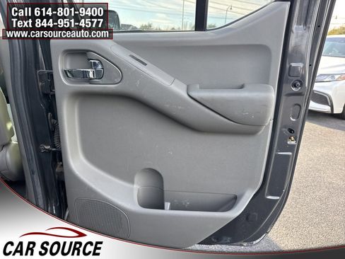 Used 2011 Nissan Frontier SV w/ SV Premium Utility Pkg image 31