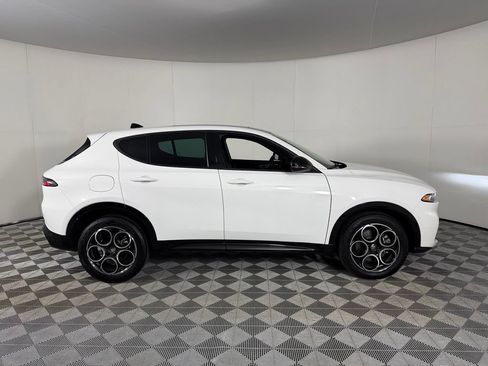 Used 2025 Alfa Romeo Tonale AWD/4WD image 7