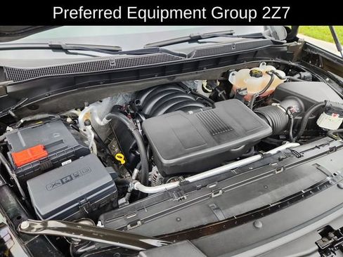 Used 2024 Chevrolet Tahoe Z71 w/ Luxury Package AWD/4WD image 16
