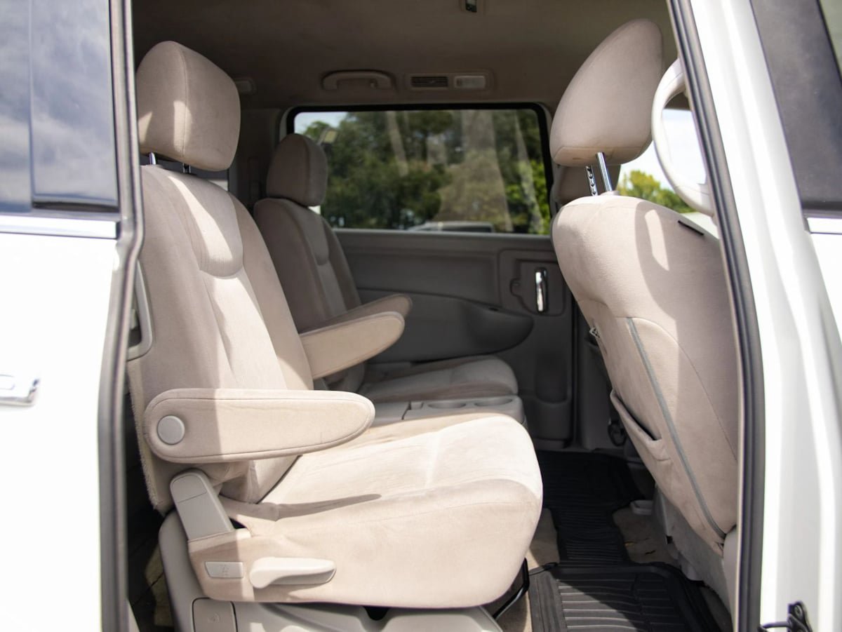 Used 2017 Nissan Quest SV FWD image 29