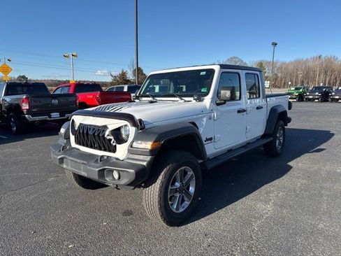 Used 2020 Jeep Gladiator Sport w/ Quick Order Package 24S image 11