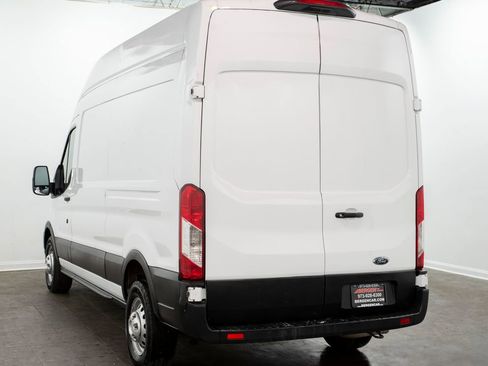 Used 2022 Ford Transit 250 148 High Roof AWD image 8