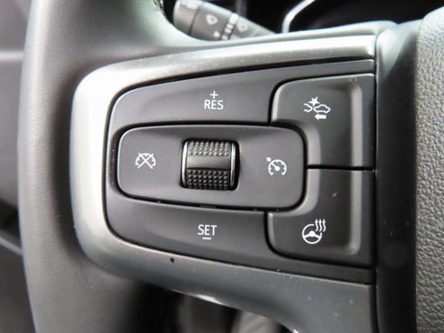 Used 2025 Chevrolet Silverado 1500 LT image 40