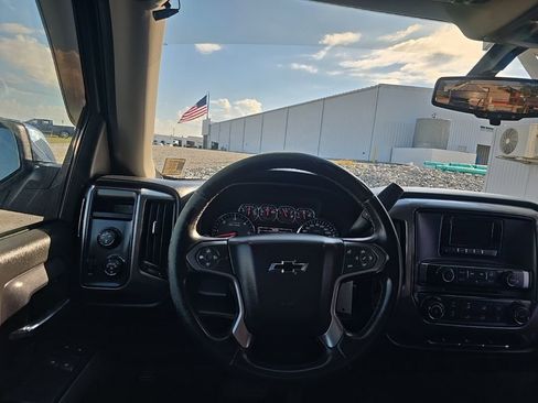 Used 2014 Chevrolet Silverado 1500 LT w/ LT Convenience Package image 2