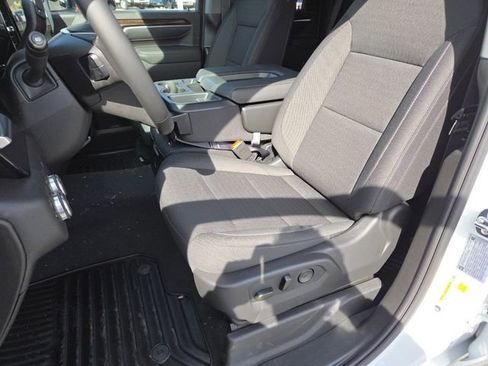 New 2026 GMC Sierra 3500 SLE w/ SLE Value Package image 33