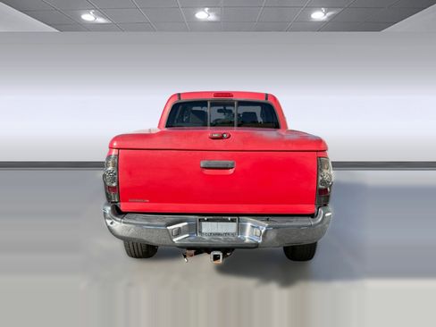 Used 2005 Toyota Tacoma PreRunner image 10